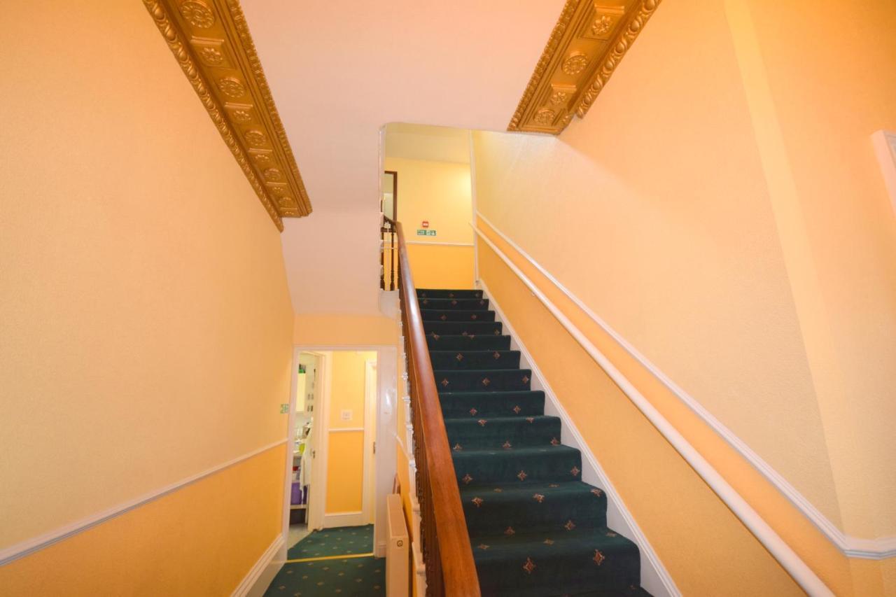 Tor Dean Guest House ทอร์คิ ภายนอก รูปภาพ